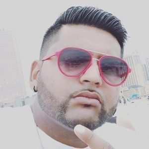 Meet your Posher, Amar